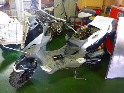 キャンプ用バイク修理