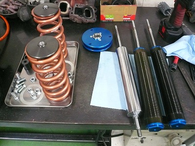 クリックすると拡大します。 BMW E39 サスペンション 組み立て