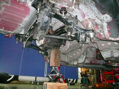 クリックすると拡大します。 デモ8−2号機 リヤサスペンションメンバー 仮合わせ